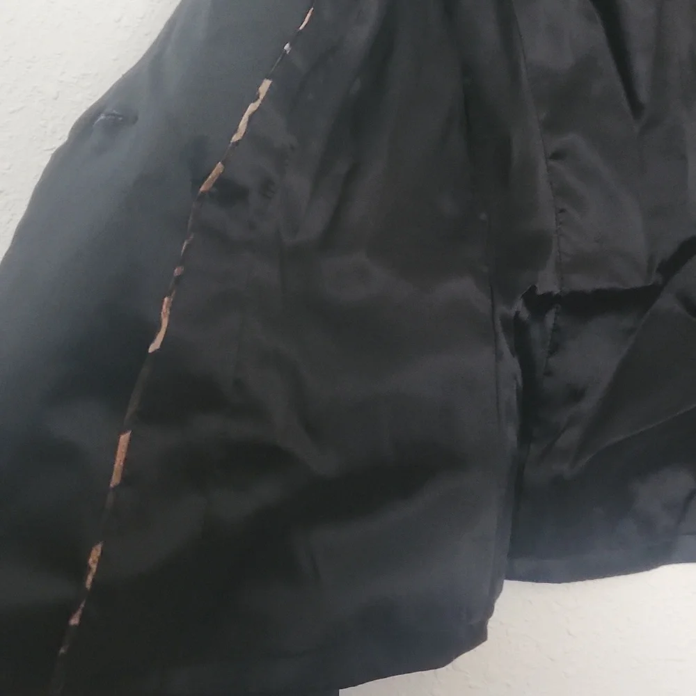 🌞2/$30 // EXPRESS DESIGN STUDIO: Black Satin Blazer - Picture 7 of 8